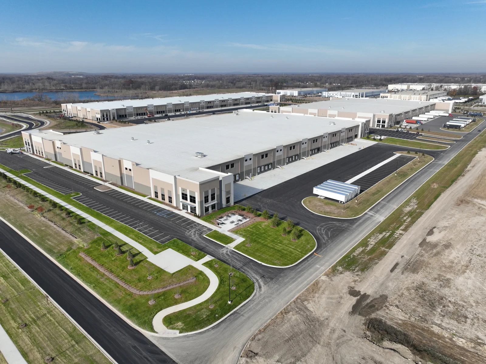 Romulus Trade Center — Lease in Romulus, MI, photo 6 of 8