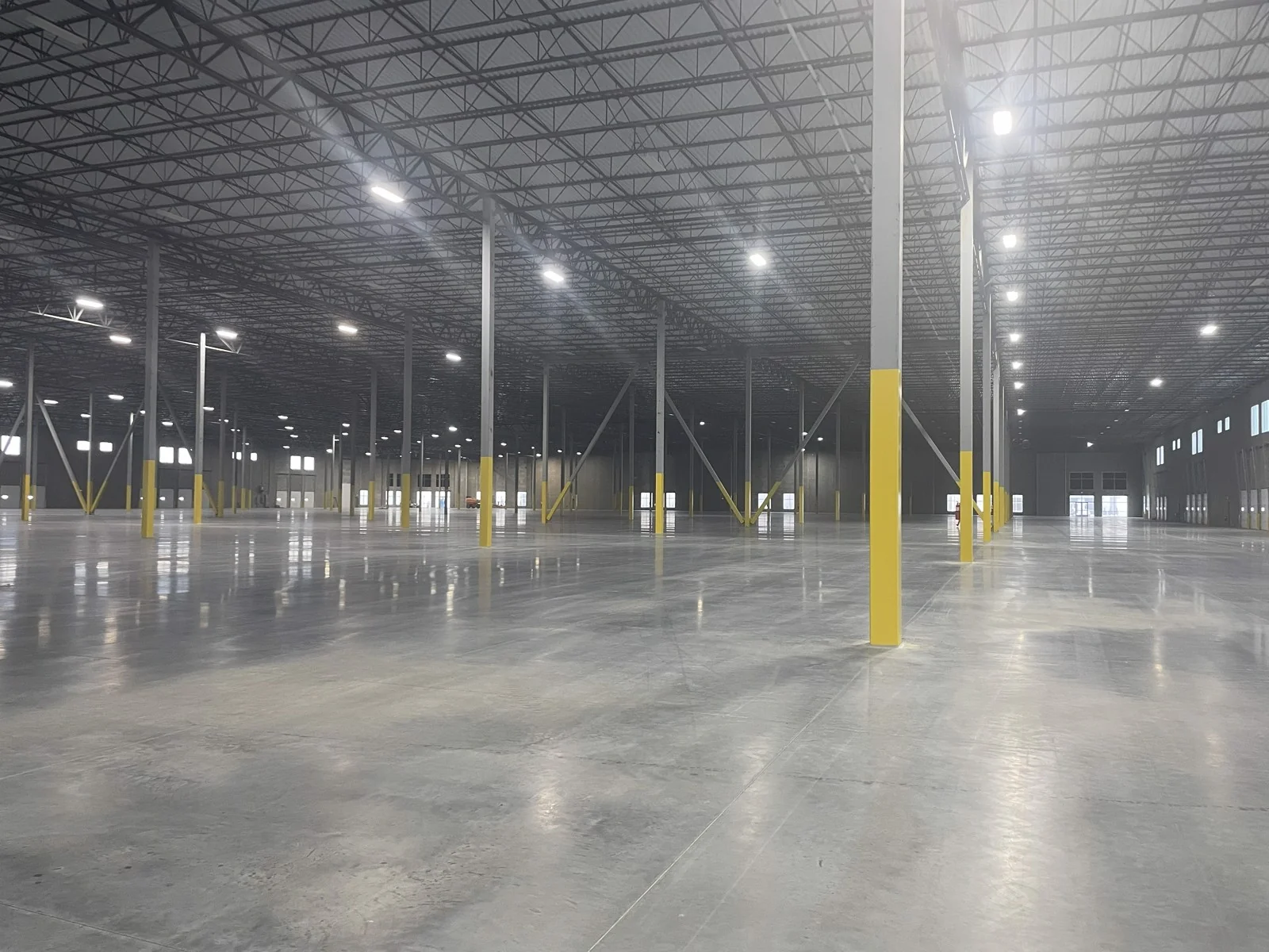 Romulus Trade Center — Lease in Romulus, MI, photo 8 of 8