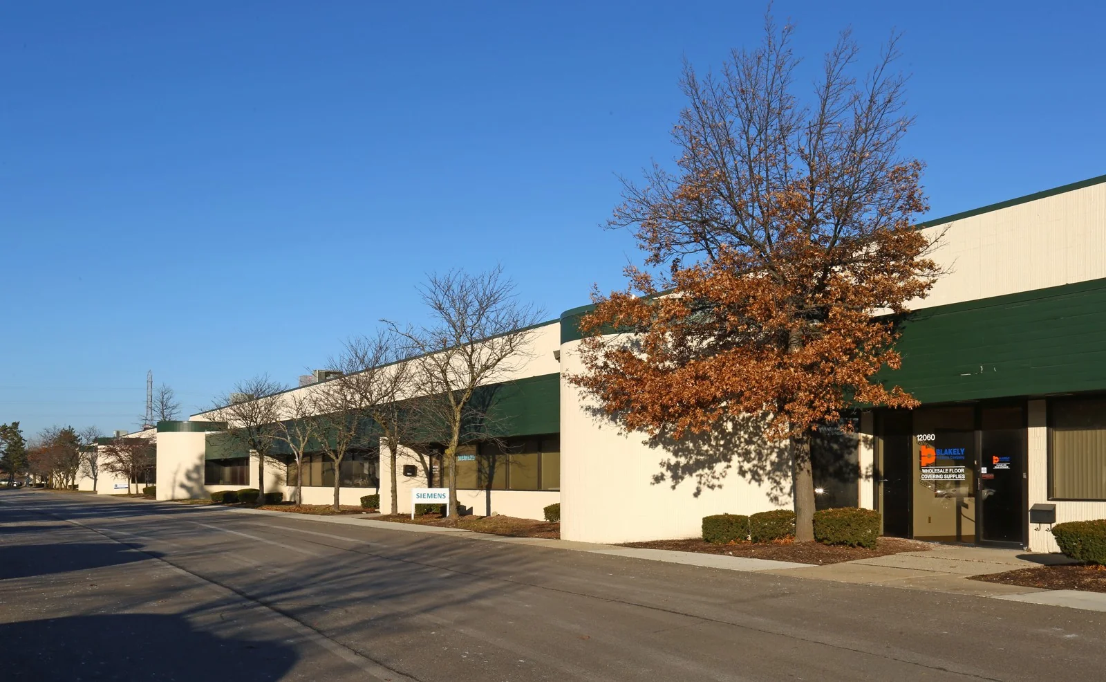 Hubbard Industrial Center — Lease in Livonia, MI, photo 1 of 1
