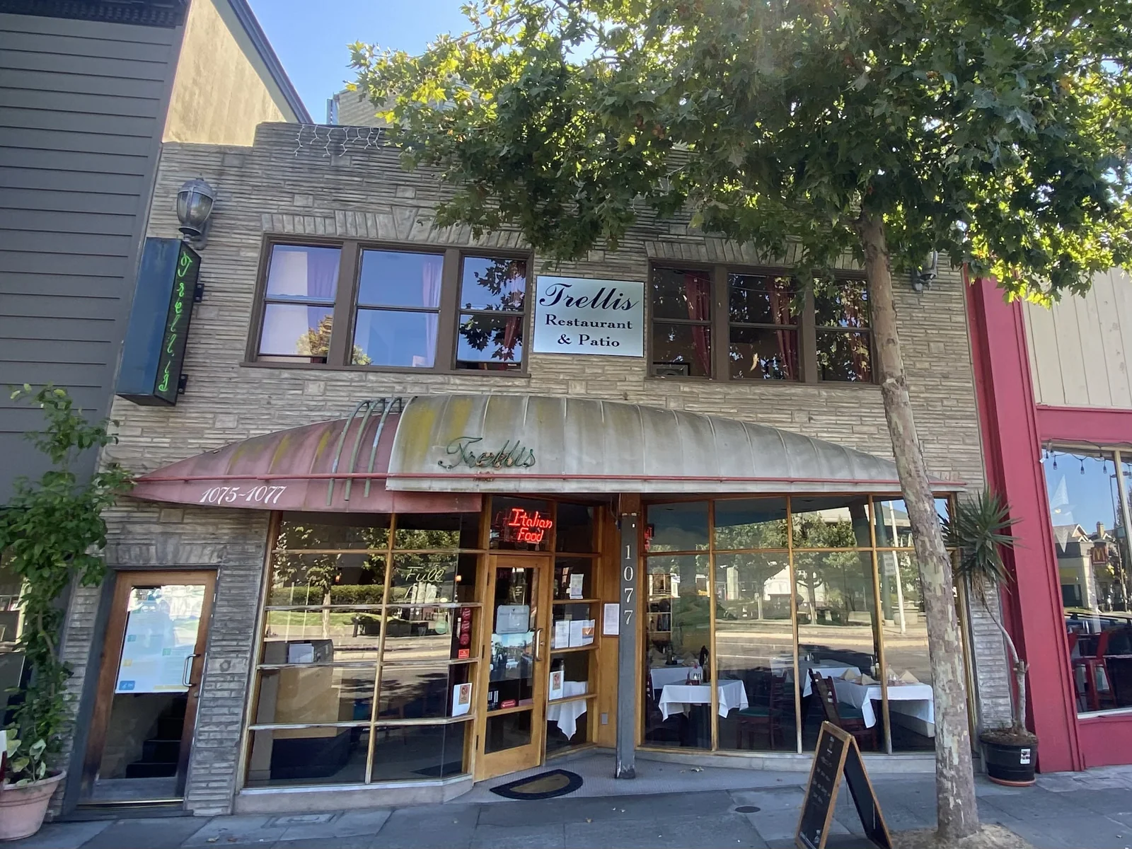 Retail in Menlo Park, CA — Sale in Menlo Park, CA, photo 1 of 7