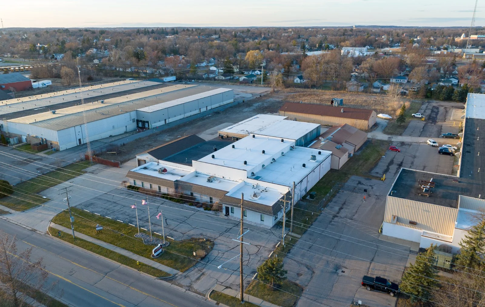 400 McCormick Drive - industrial in Lapeer, MI