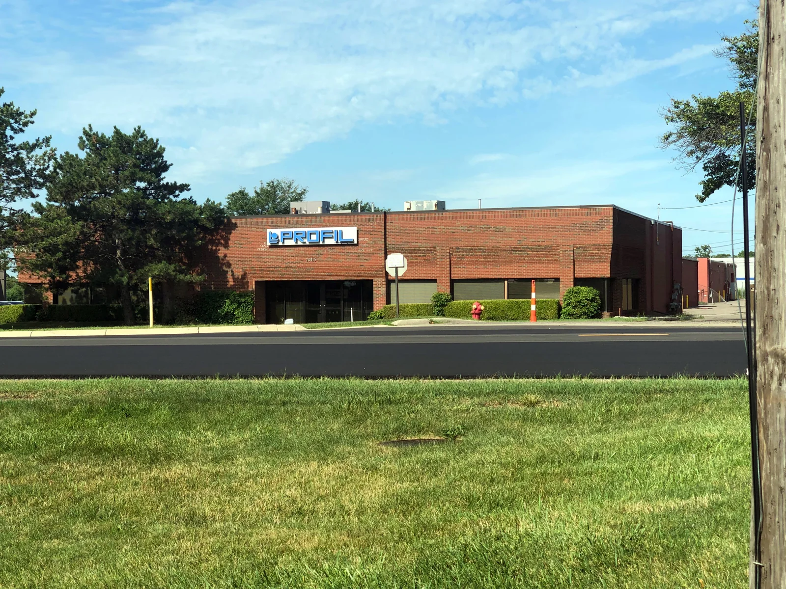 Halsted Tech Center — Lease in Farmington Hills, MI, photo 1 of 1