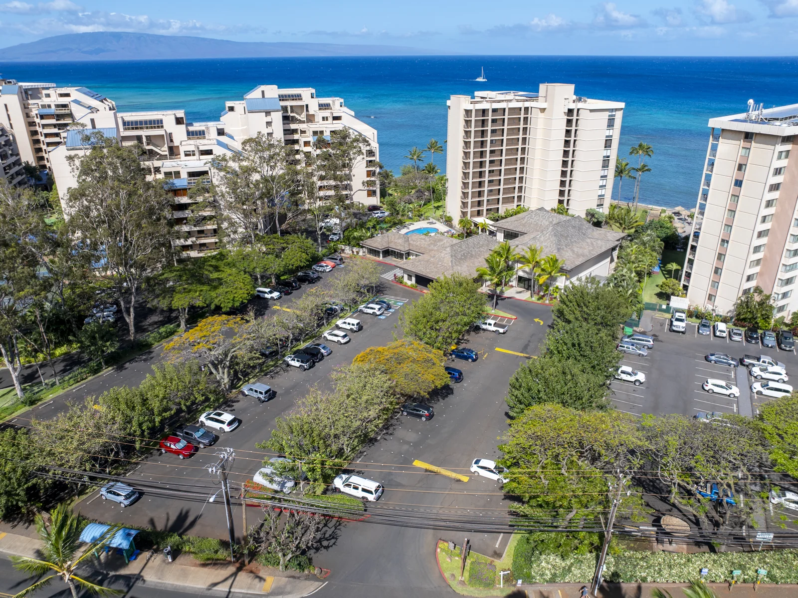 Valley Isle Resort - Commercial Building — Sale in Lahaina, HI, photo 3 of 8