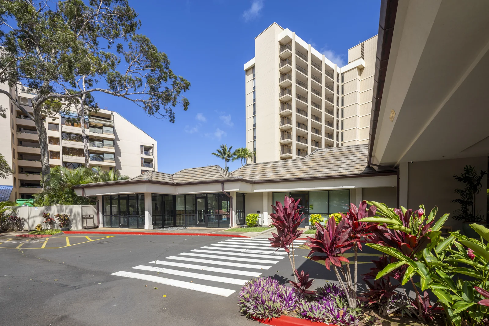 Valley Isle Resort - Commercial Building — Sale in Lahaina, HI, photo 6 of 8