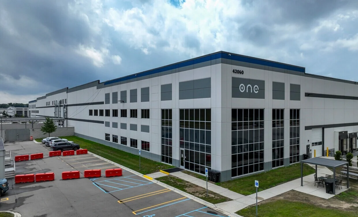 42060 Ecorse Road – Van Buren Twp - Building 6 — Lease in Van Buren Township, MI, photo 1 of 5