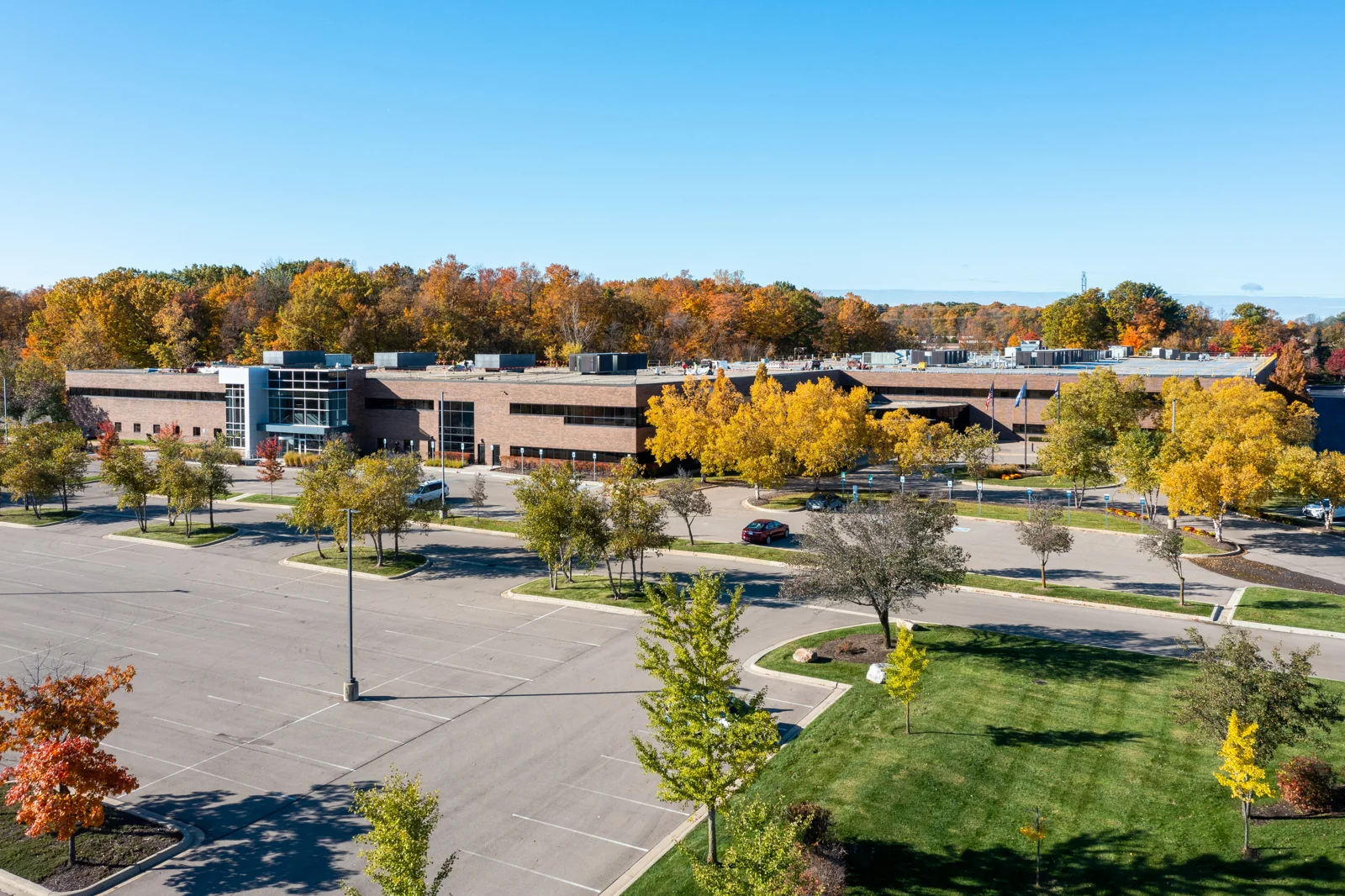 FlexIndustrial in Novi, MI — Lease in Novi, MI, photo 1 of 7