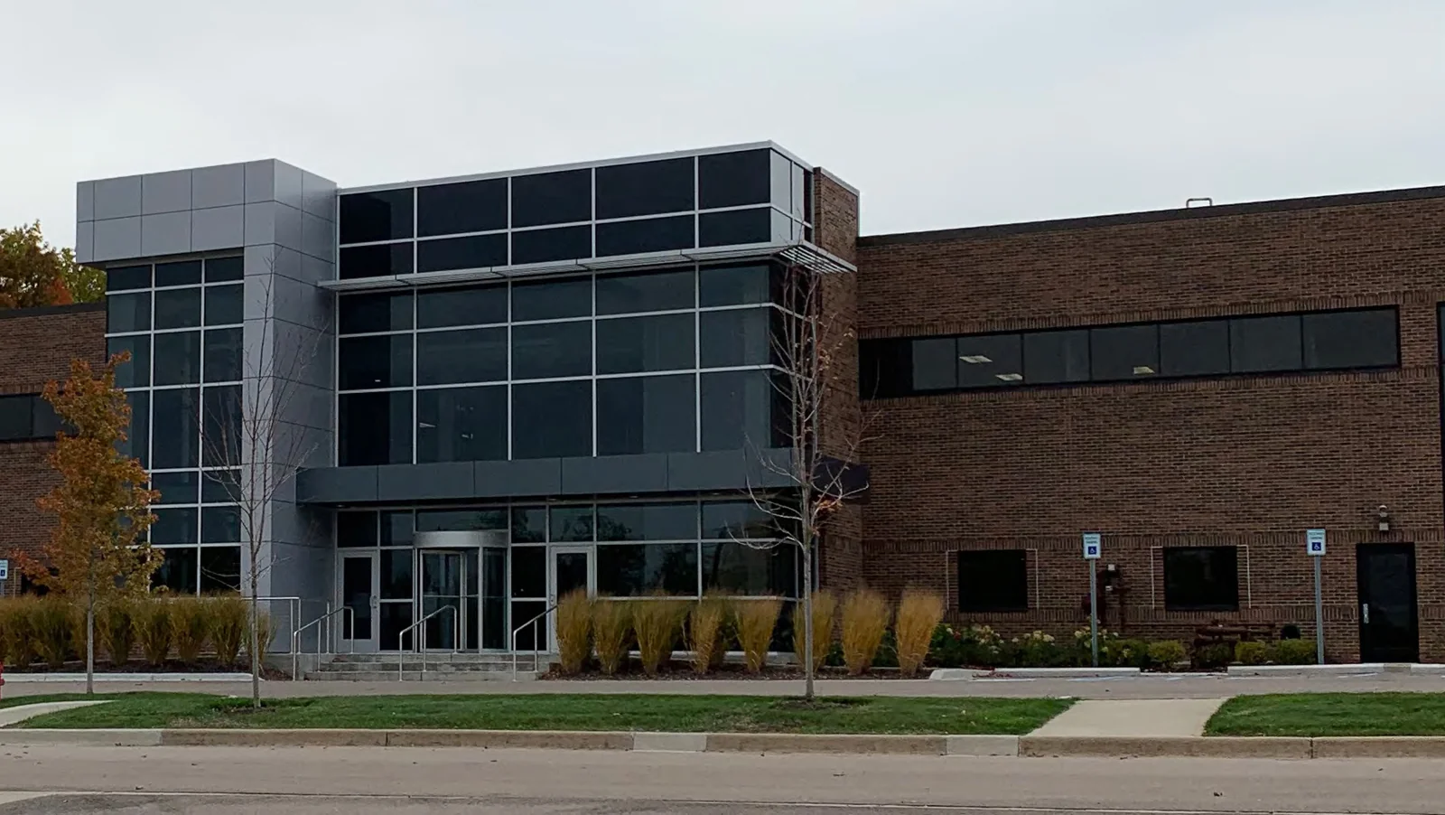 FlexIndustrial in Novi, MI — Lease in Novi, MI, photo 2 of 7