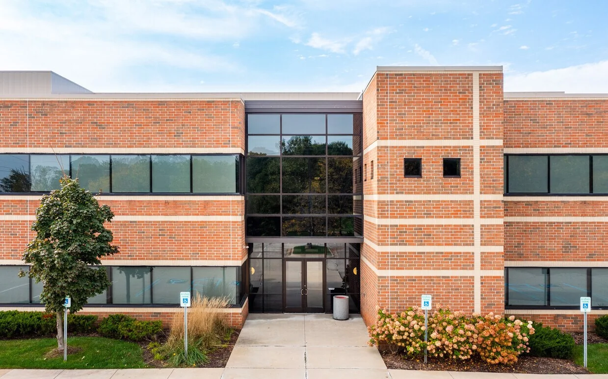 Haggerty Corporate Office Center IV — Lease in Novi, MI, photo 2 of 8