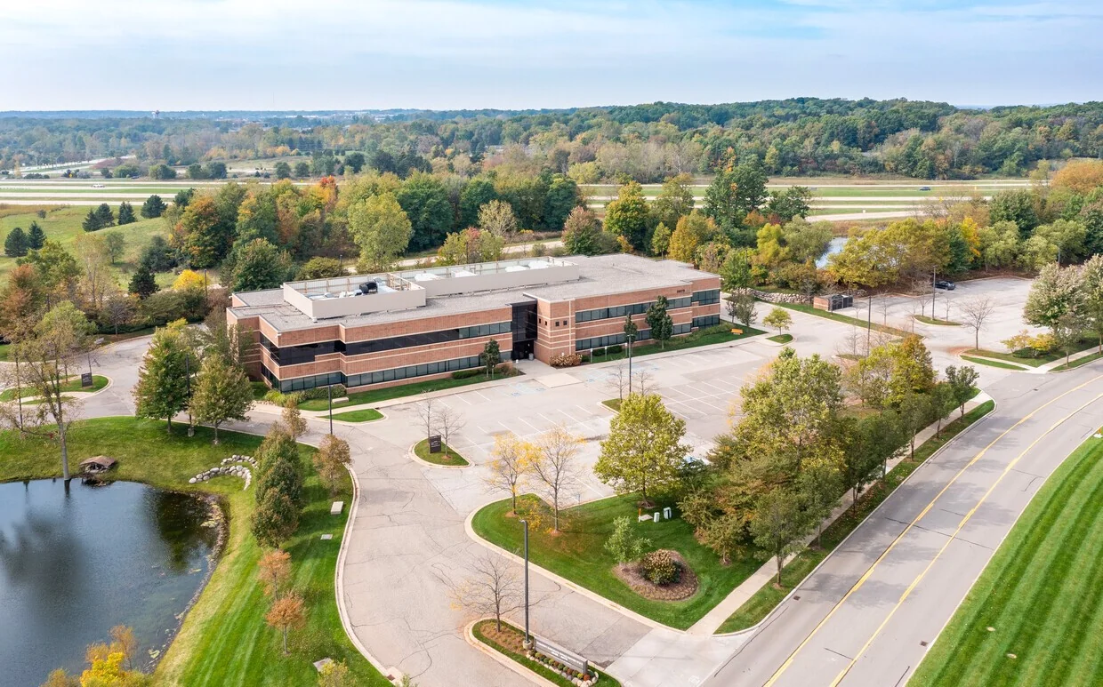 Haggerty Corporate Office Center IV — Lease in Novi, MI, photo 4 of 8