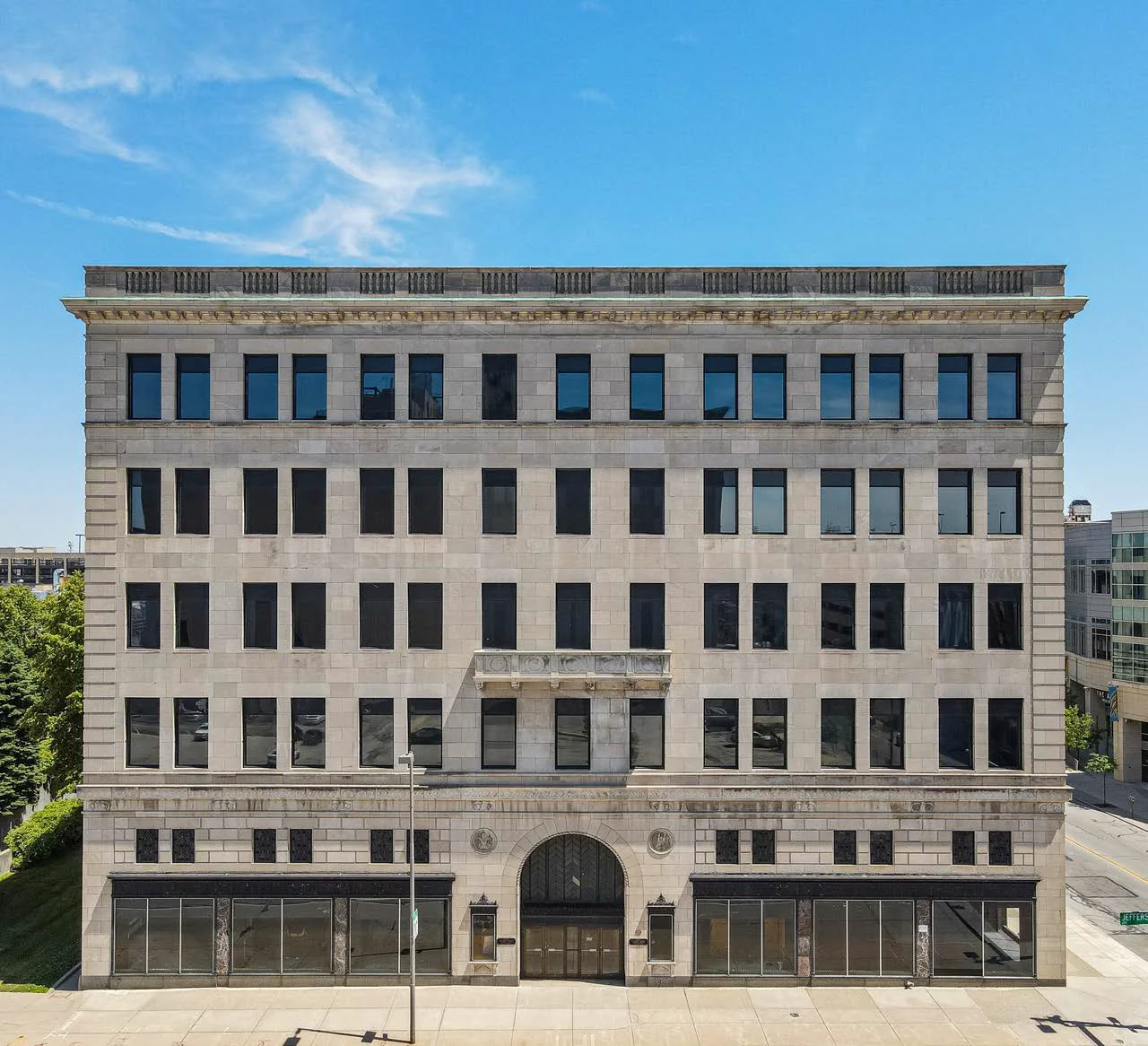 Lamson Center — Lease in Toledo, OH, photo 1 of 7