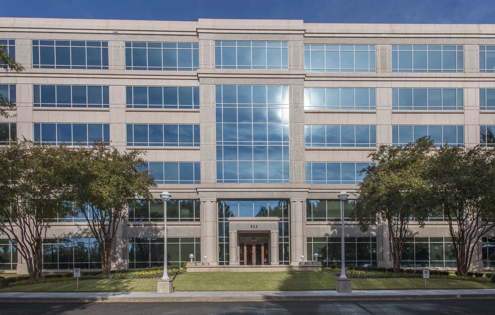 Encore Commons — Lease in Alpharetta, GA, photo 3 of 4