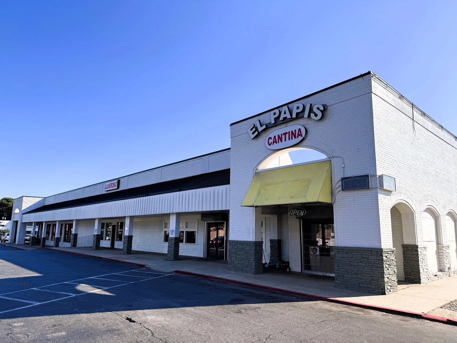 Shops of Tara — Lease in Jonesboro, GA, photo 2 of 3