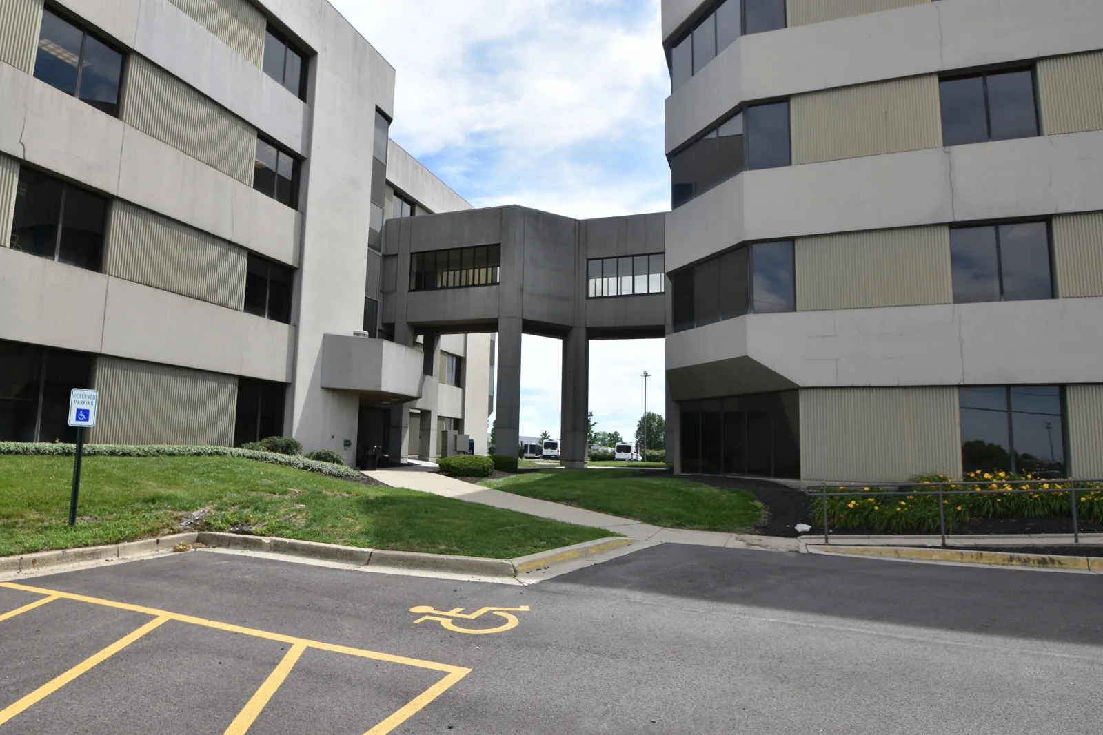 6640 - 6680 Poe Avenue — Lease in Dayton, OH, photo 3 of 4
