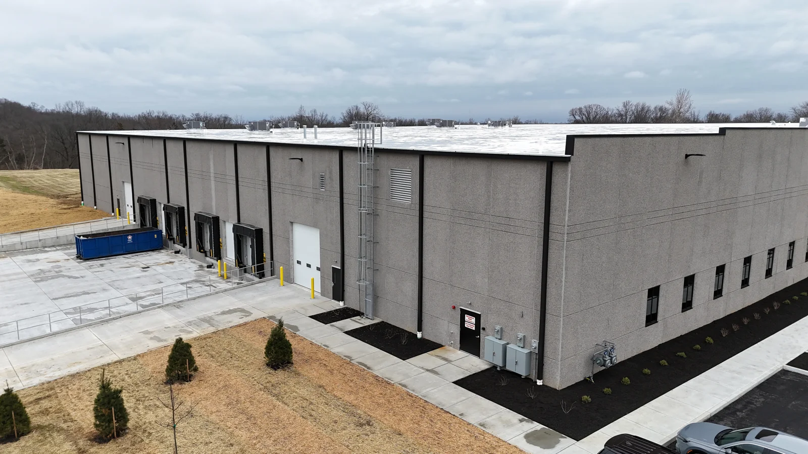 1245 Kingsview Drive — Lease in Lebanon, OH, photo 1 of 8