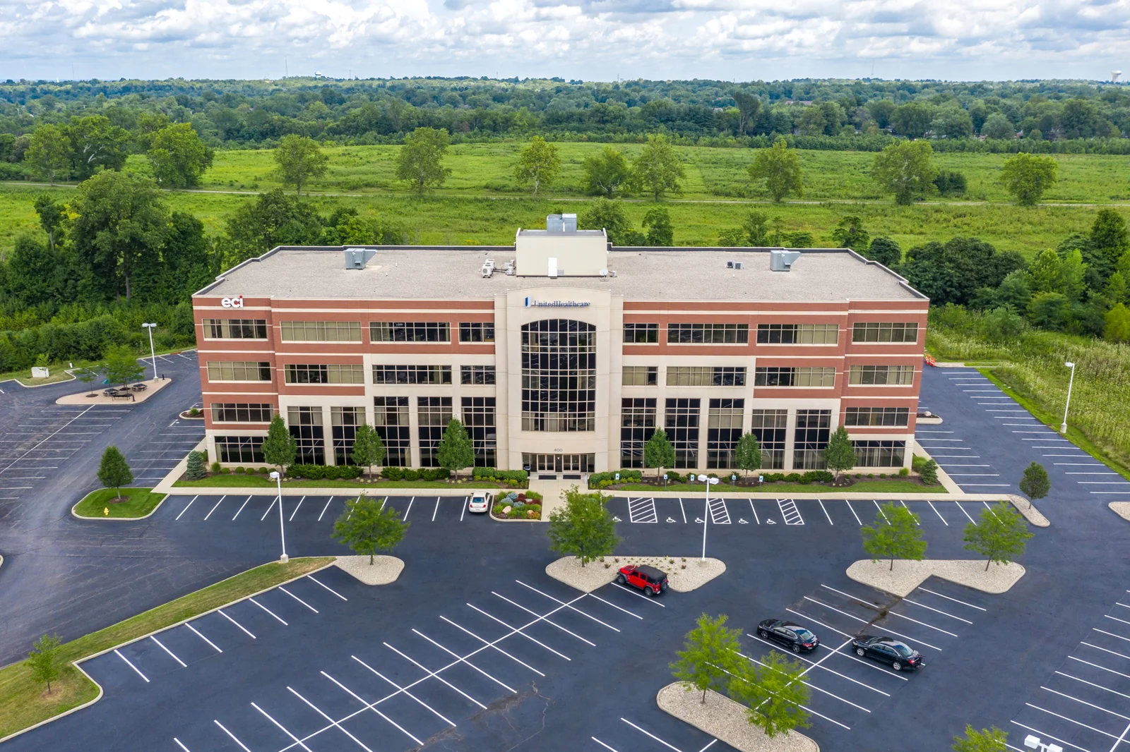 Summit Woods IV — Lease in Sharonville, OH, photo 2 of 3
