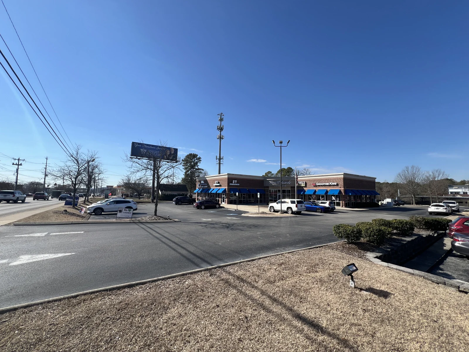 Retail in Chattanooga, TN — Lease in Chattanooga, TN, photo 3 of 6