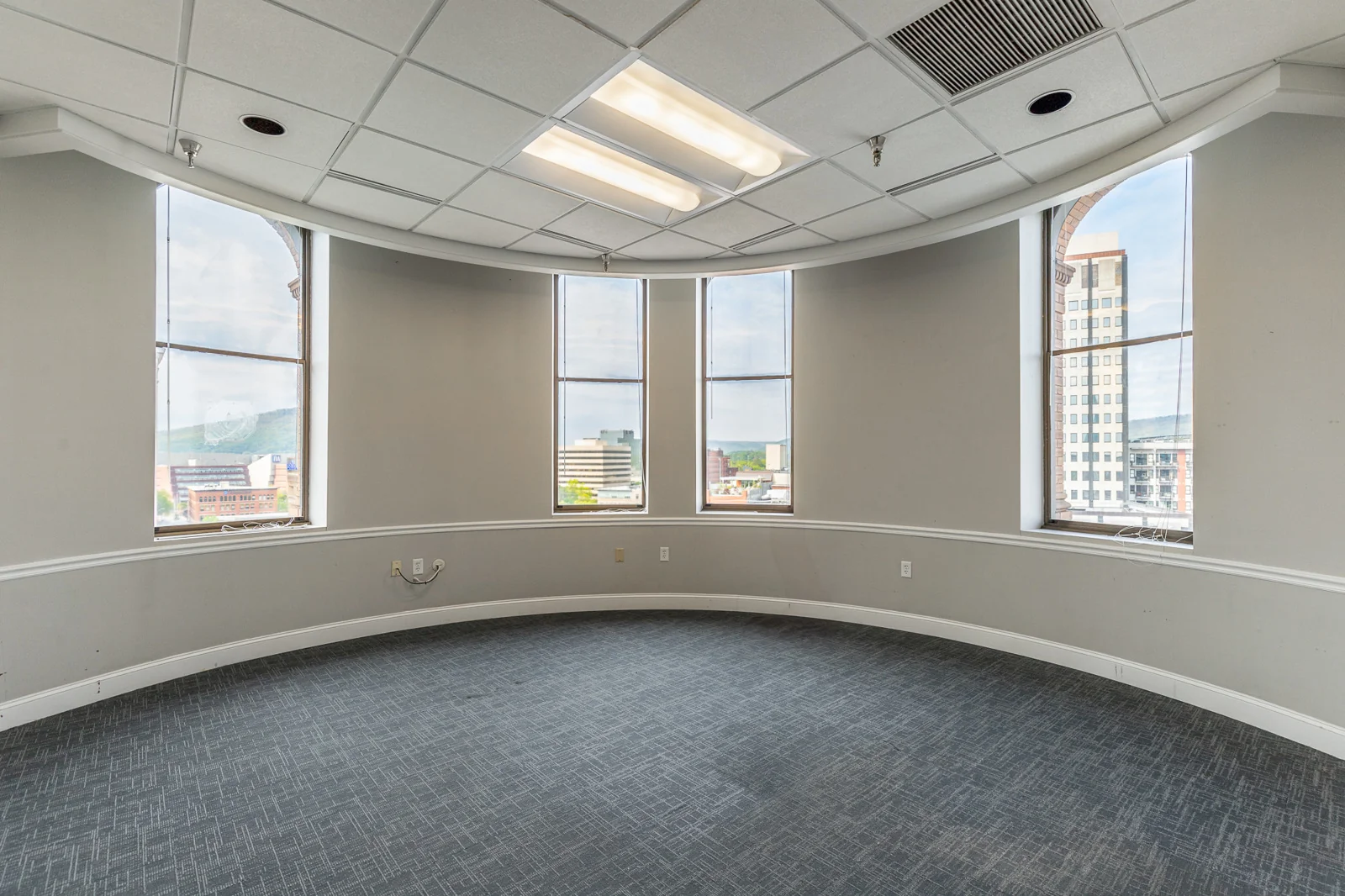 Office in Chattanooga, TN - photo 4 - Chattanooga, TN