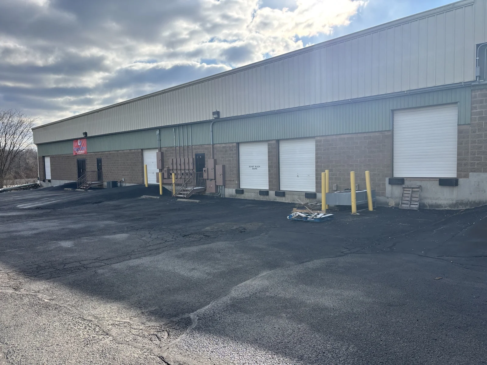 13159 Middletown Industrial Blvd, Suite C - photo 1 - Louisville, KY