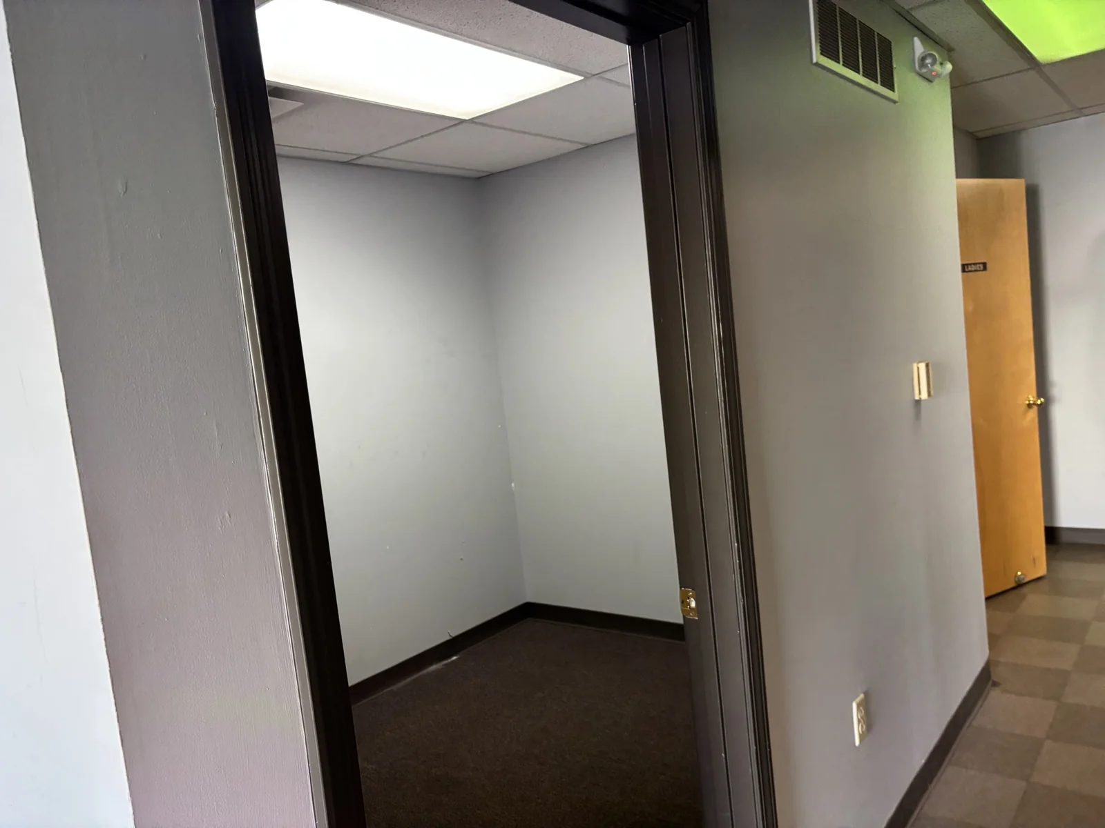 13159 Middletown Industrial Blvd, Suite C - photo 4 - Louisville, KY
