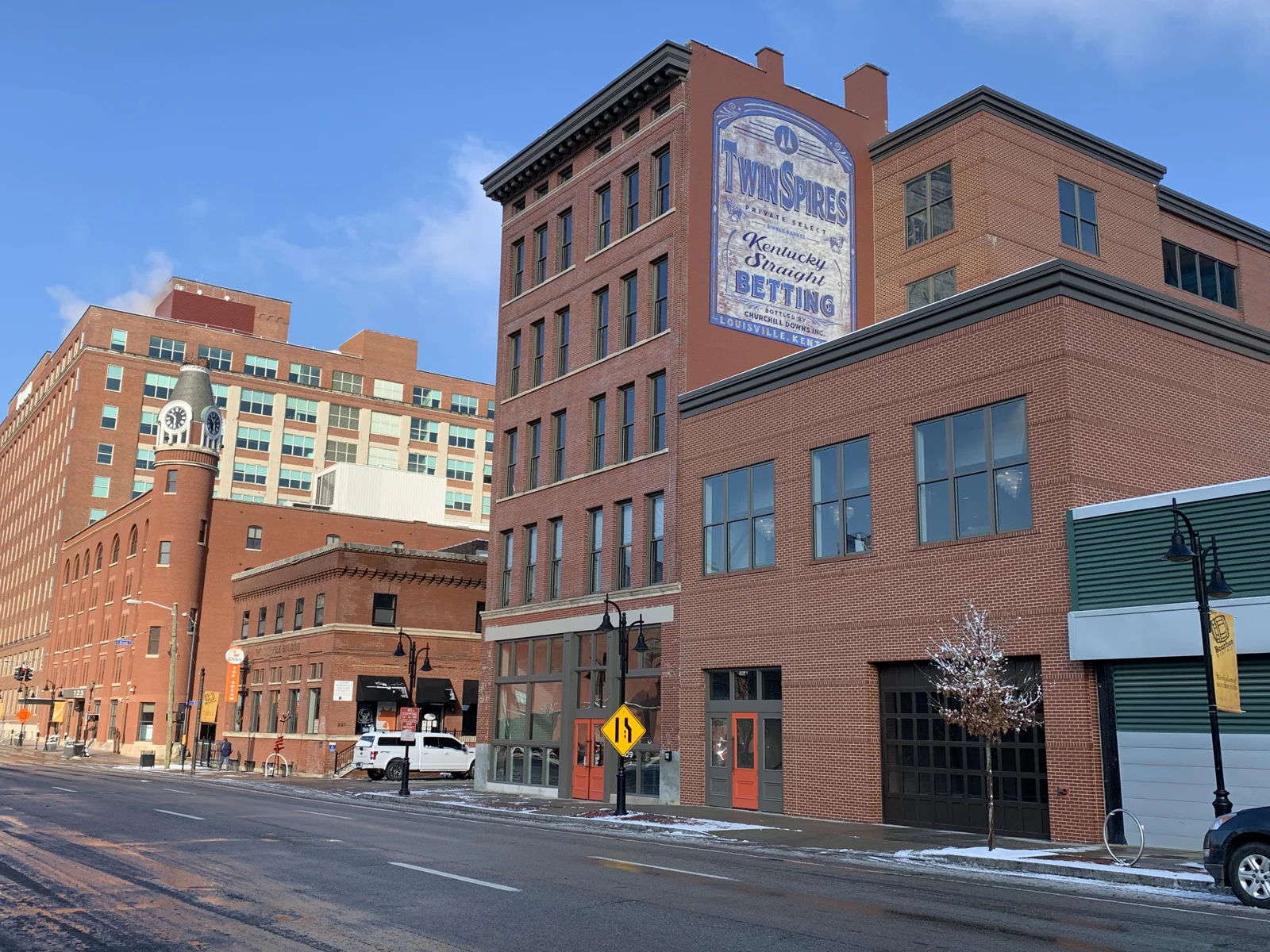 Office in Louisville, KY - photo 11 - Louisville, KY