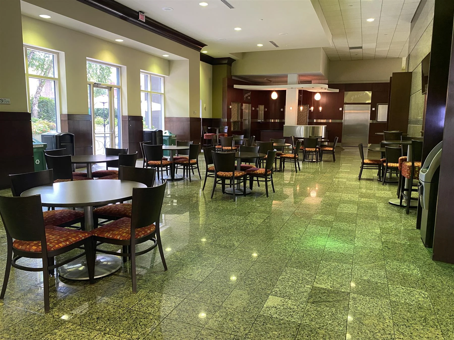 First Floor Retail | Downtown — Lease in Louisville, KY, photo 3 of 6