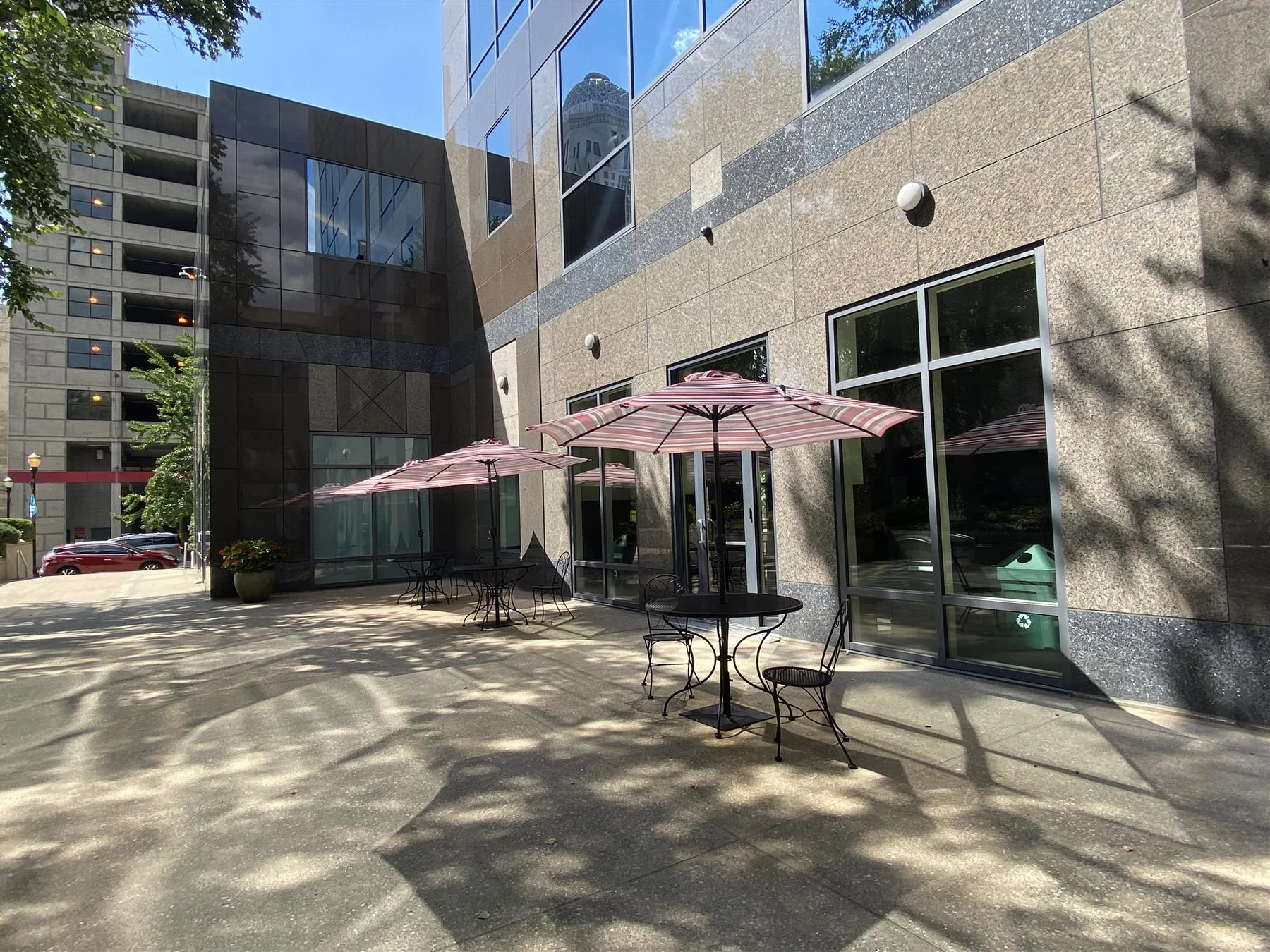 First Floor Retail | Downtown — Lease in Louisville, KY, photo 4 of 6