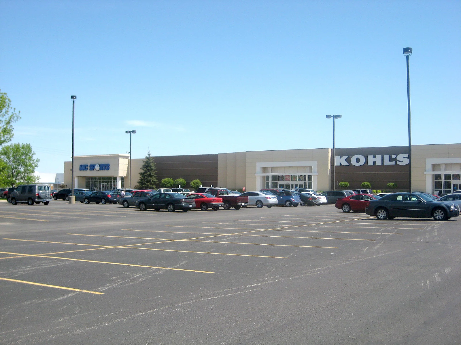 Southtown Center — Lease in Anderson, IN, photo 2 of 4
