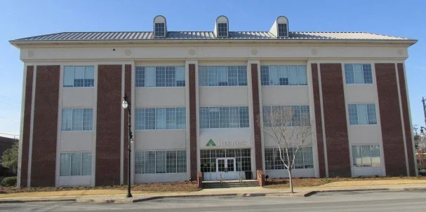 Regions Bank Building — Lease in Gadsden, AL, photo 2 of 2