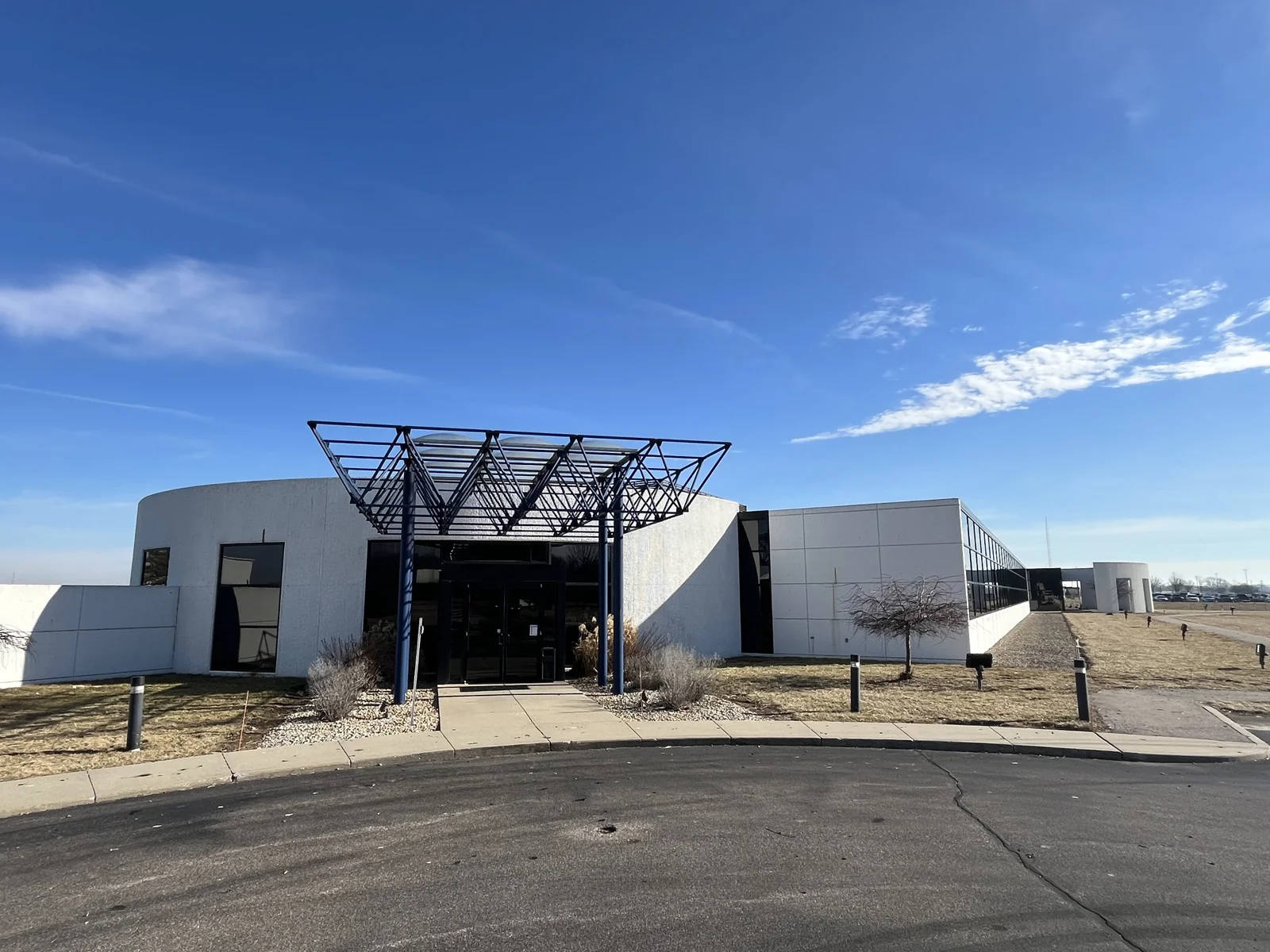 Columbus Tech Center — Lease in Columbus, IN, photo 1 of 8
