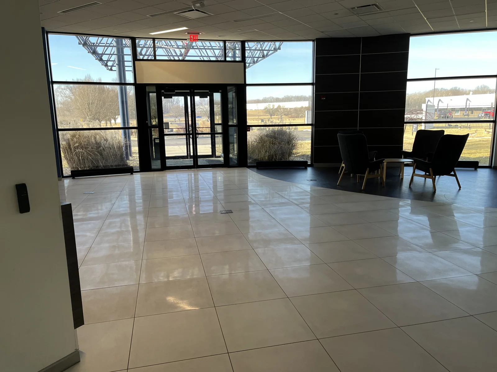 Columbus Tech Center — Lease in Columbus, IN, photo 3 of 8