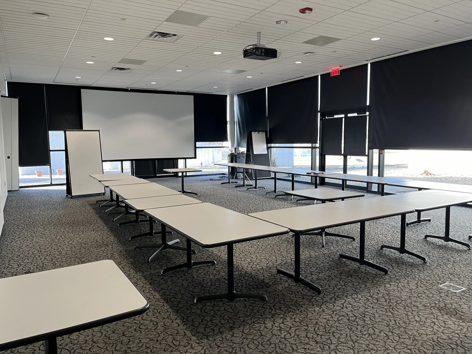 Columbus Tech Center — Lease in Columbus, IN, photo 7 of 8