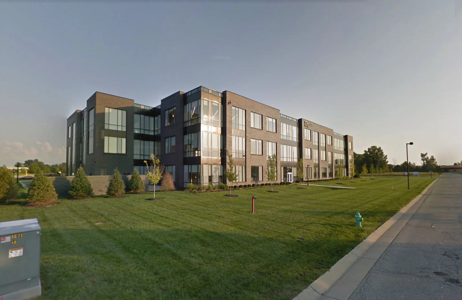 8350 Sunlight Drive - photo 1 - Fishers, IN