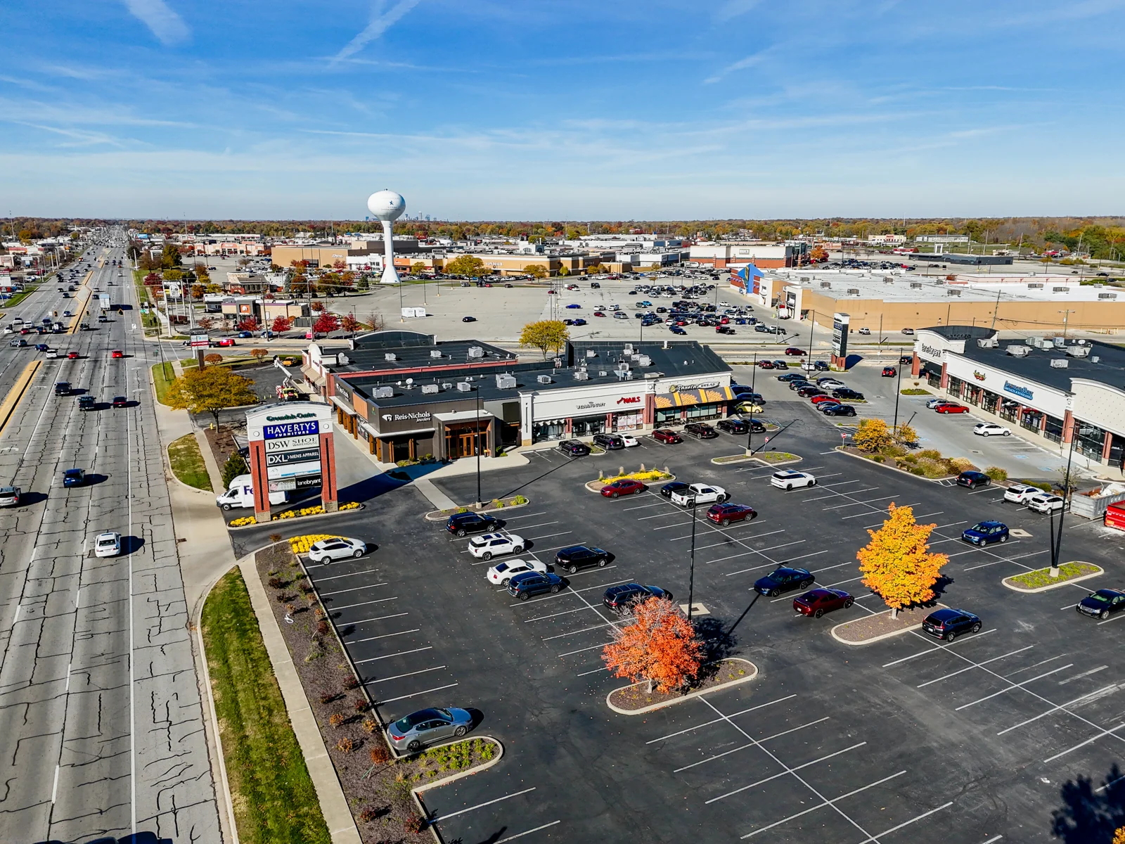 Retail in Greenwood, IN — Lease in Greenwood, IN, photo 3 of 5