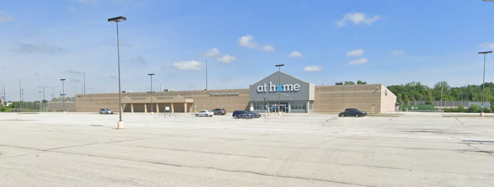 Center West — Lease in Indianapolis, IN, photo 1 of 3