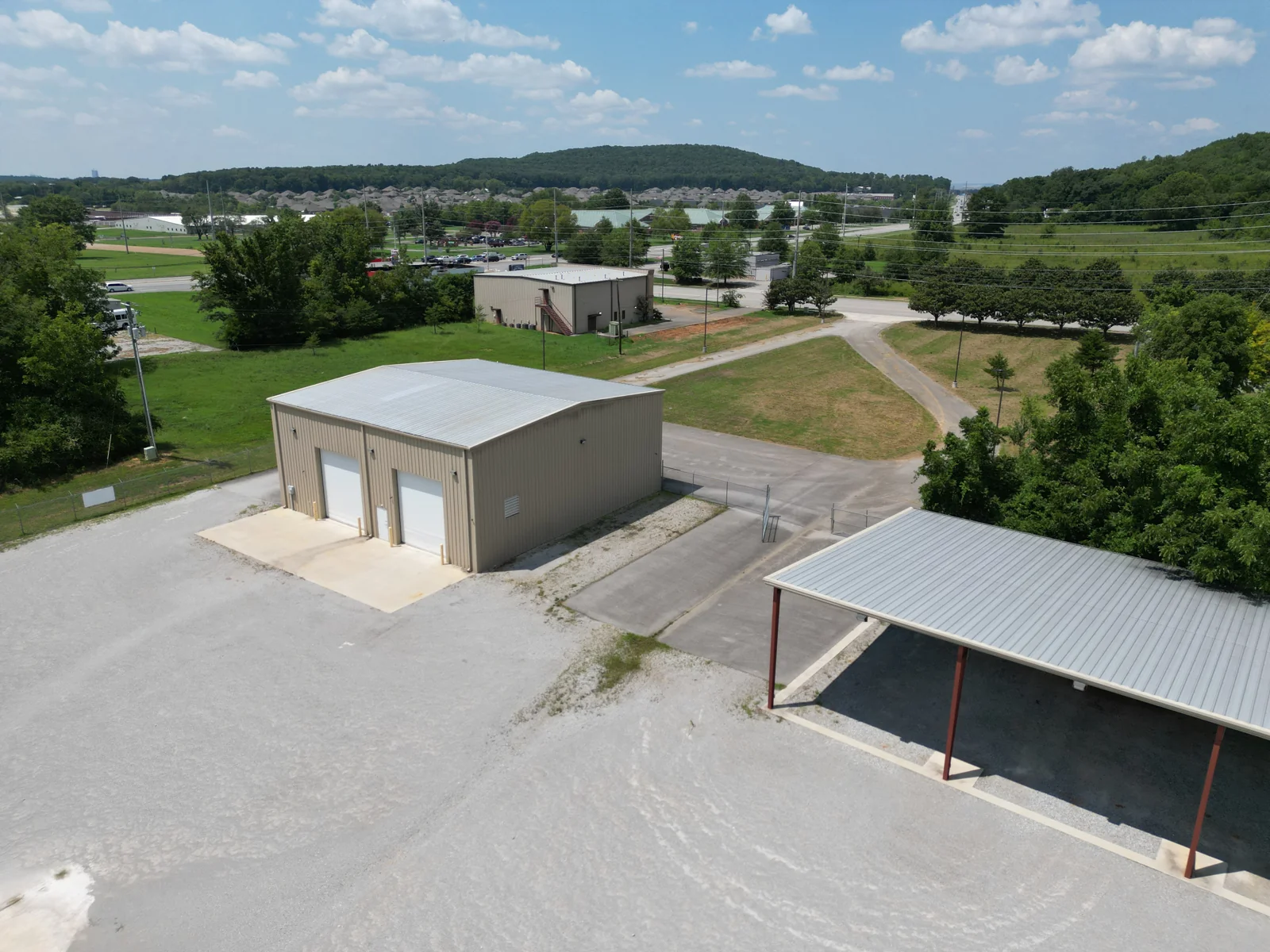 Industrial in Huntsville, AL — Lease in Huntsville, AL, photo 1 of 6