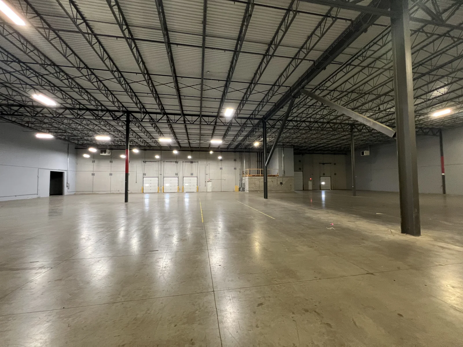 Gateway I — Lease in Plainfield, IN, photo 2 of 3