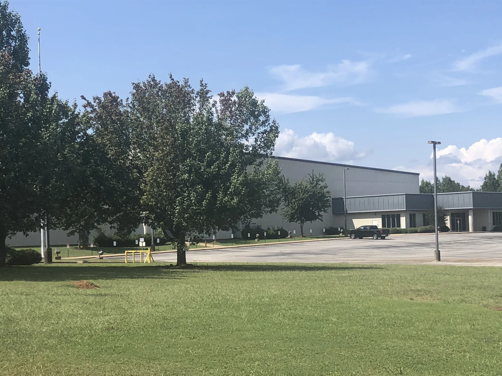 Industrial in Florence, AL — Lease in Florence, AL, photo 1 of 3