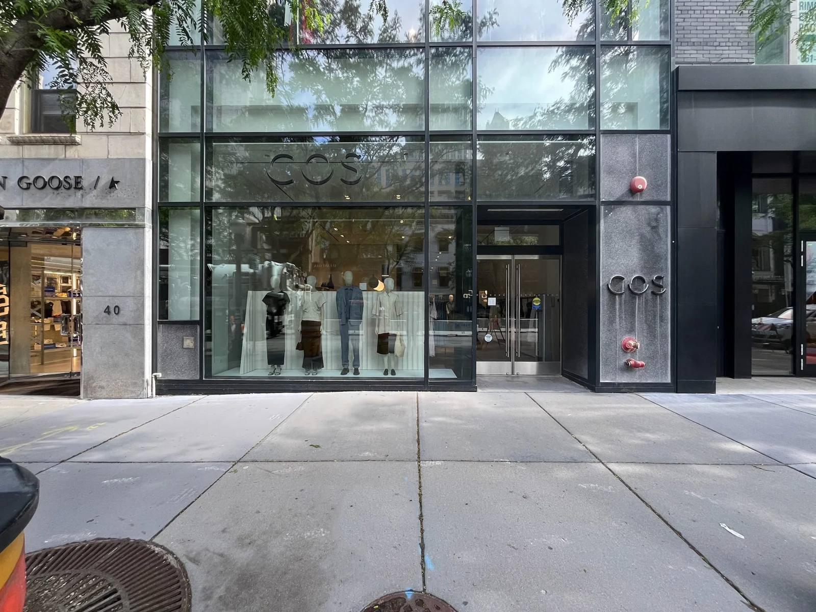Retail in Chicago, IL - photo 3 - Chicago, IL