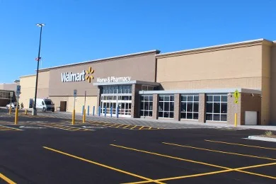 Former Walmart Supercenter - Homewood — Lease in Homewood, IL, photo 1 of 3
