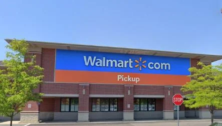 Former Walmart Pickup - Lincolnwood — Lease in Lincolnwood, IL, photo 1 of 3