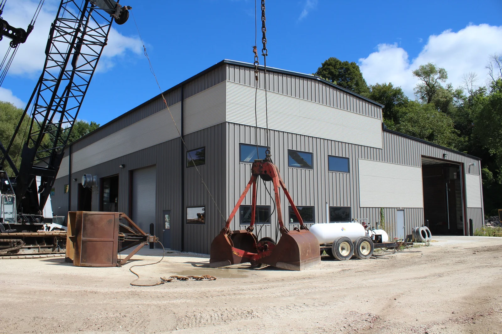 Crane Served Manufacturing Facility - photo 7 - Manitowoc, WI