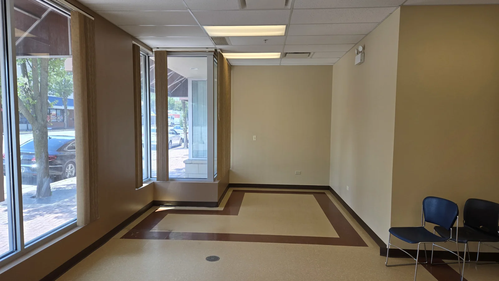 The Inn on Sheridan — Lease in Zion, IL, photo 4 of 6
