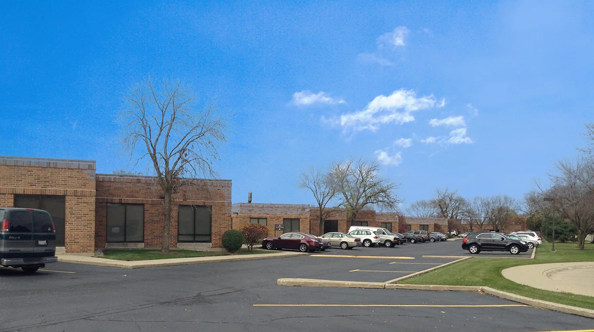 600-650 Academy Drive — Lease in Northbrook, IL, photo 3 of 4