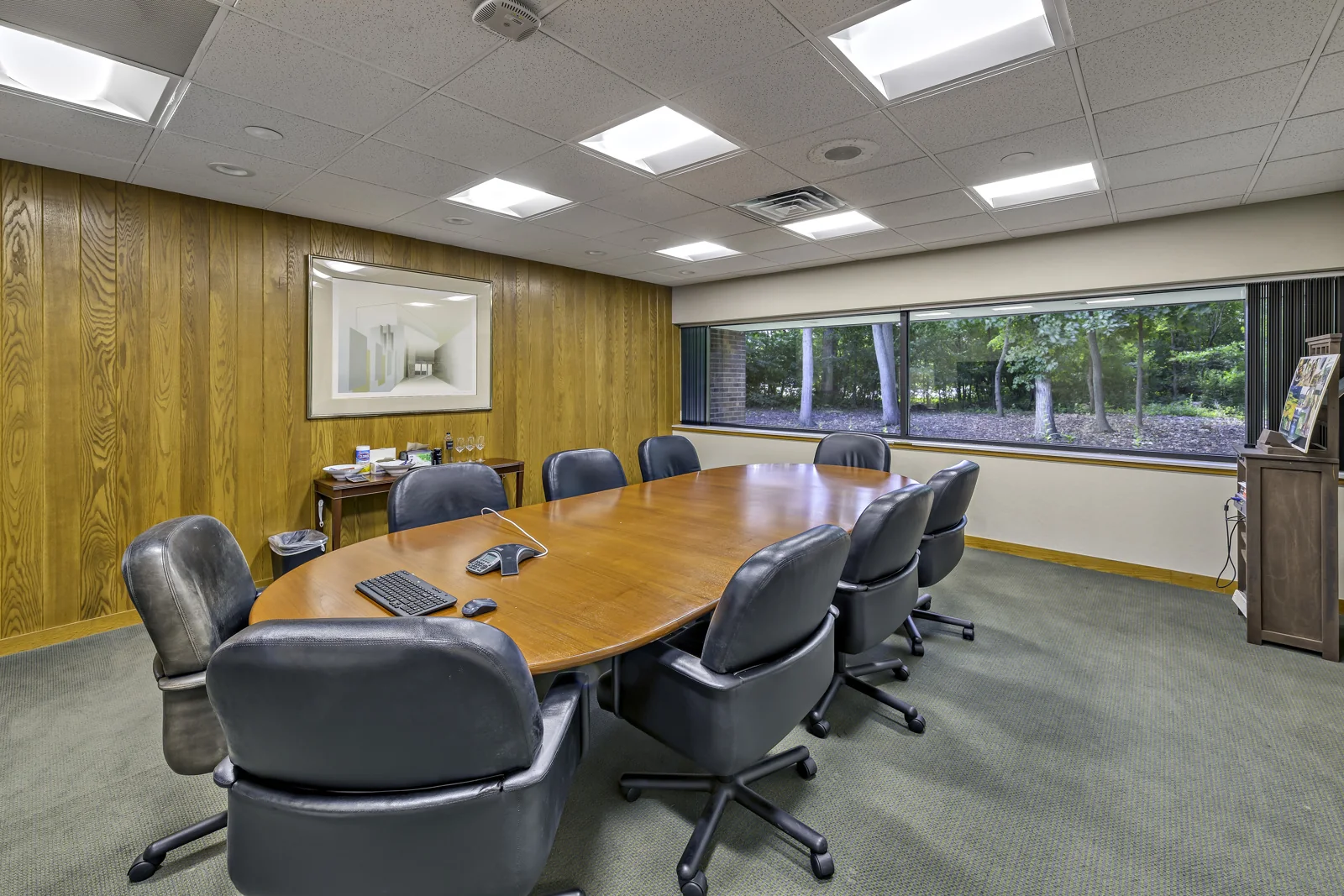 2401 Waukegan Road - photo 6 - Bannockburn, IL