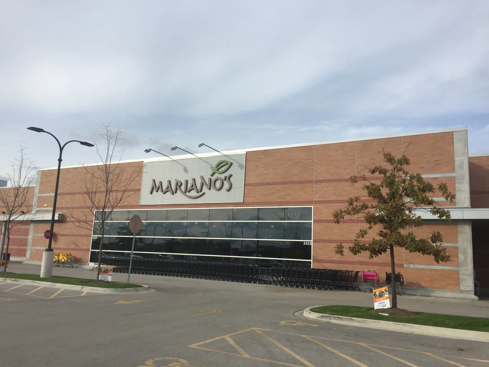 Shops at Glen Pointe - photo 7 - Northbrook, IL