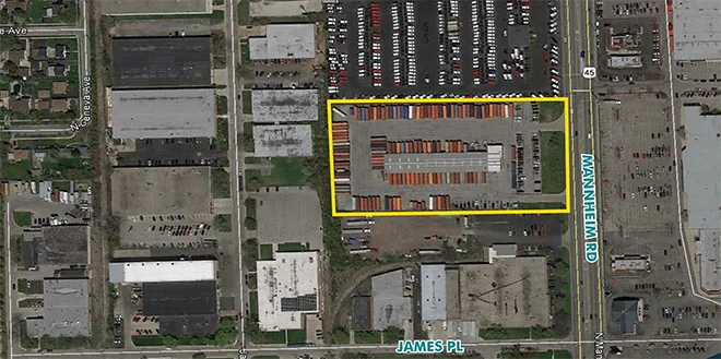Cross Dock Facility Available For Lease in Melrose Park — Lease in Melrose Park, IL, photo 1 of 1