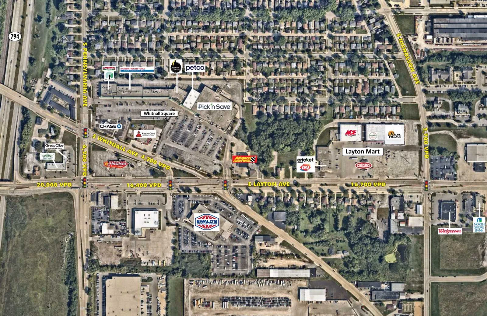 Layton Mart — Lease in Saint Francis, WI, photo 2 of 4