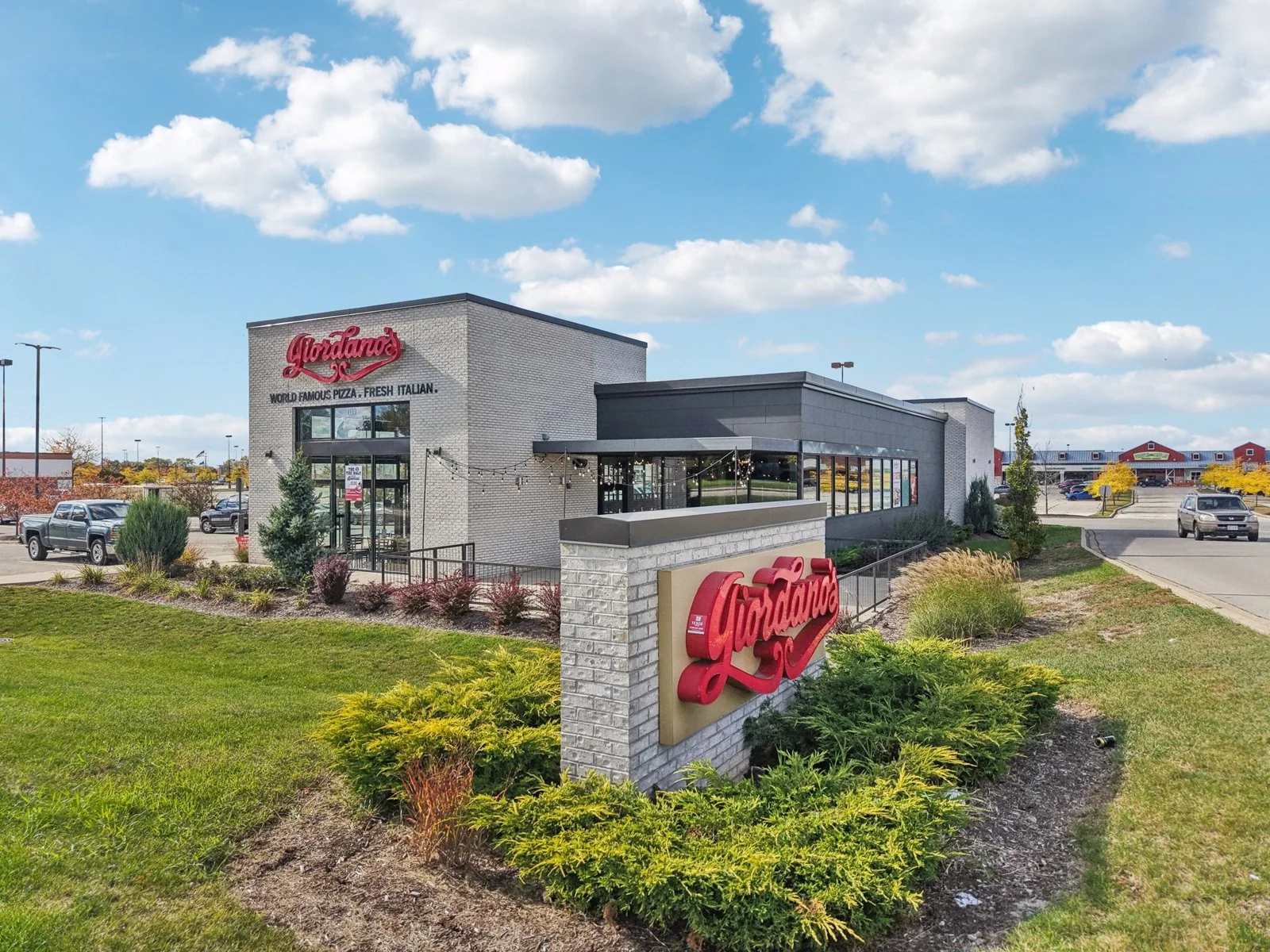 RETAIL - FREESTANDING SINGLE TENANT BUILDING — Lease in Kenosha, WI, photo 1 of 8