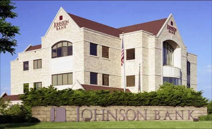 7500 Green Bay Rd - Johnson Bank Office Space,… — Lease in Kenosha, WI, photo 1 of 1