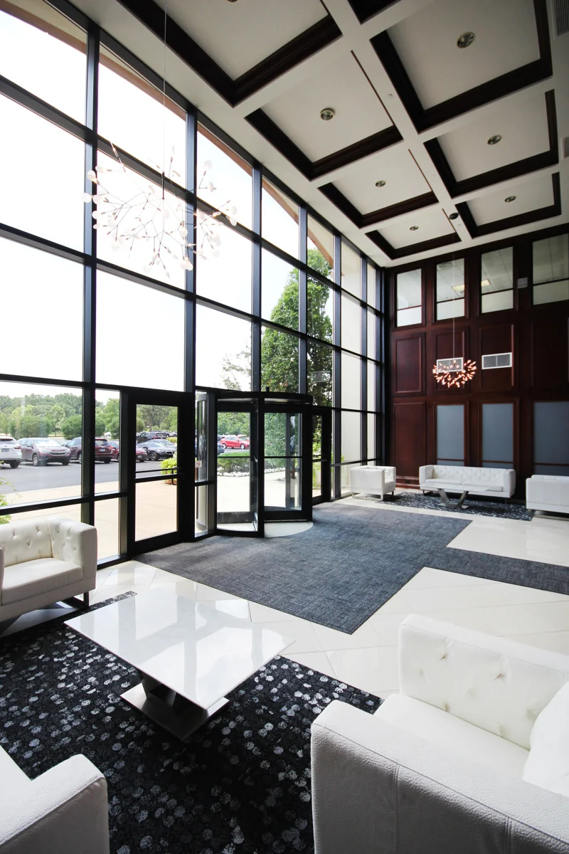 Estancia Corporate Centre — Lease in Burr Ridge, IL, photo 4 of 8